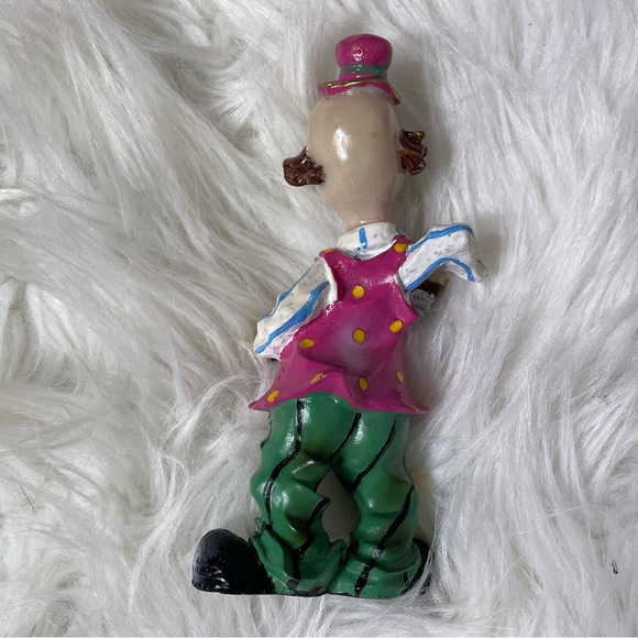 Vintage 1950s Clown Playing Accordion Painted Resin Figurine - Picture 3 of 4
